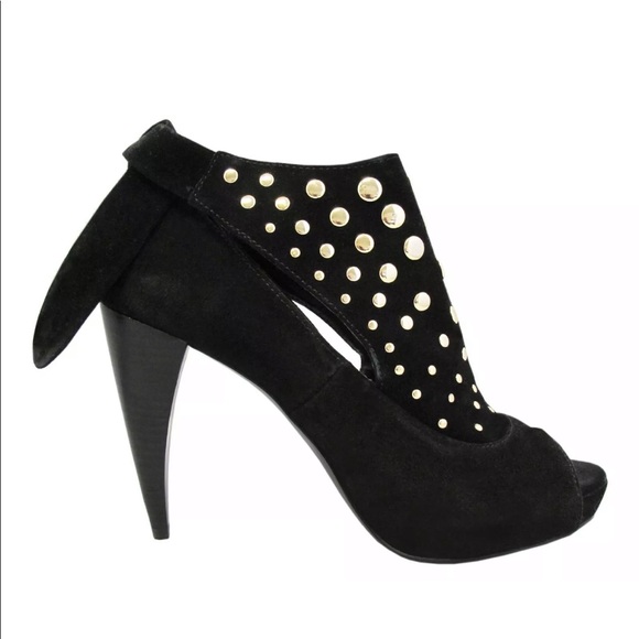 BCBG Generation Peep Toe Pump - Picture 2 of 6